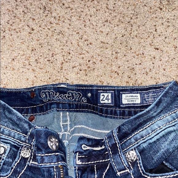 Miss Me Jeans - Picture 2 of 3